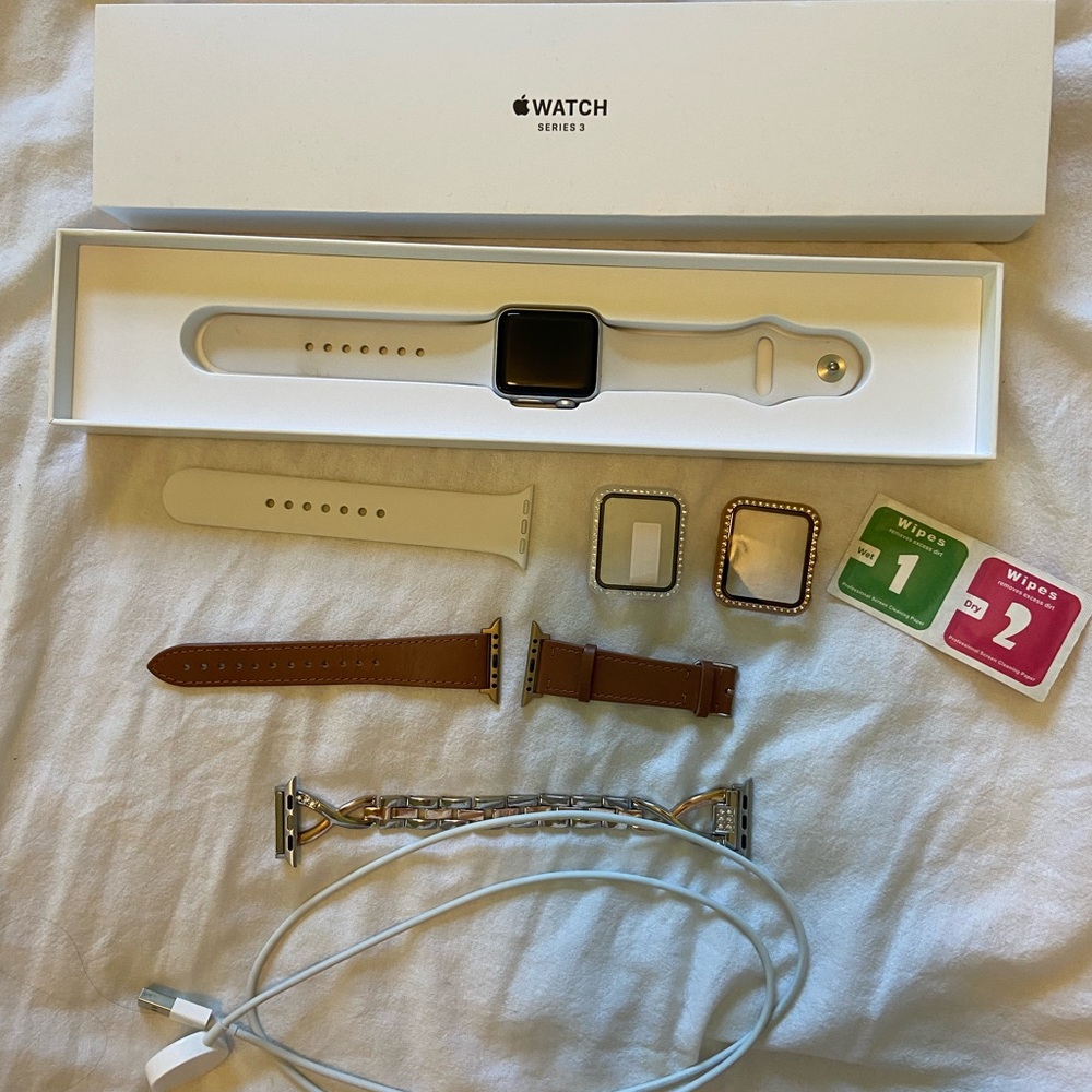 Apple Watch Series 3, Apple Watch charger, Apple Watch bands, Apple Watch cover